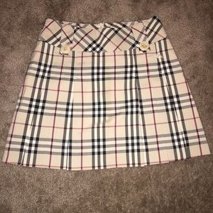 Burberry plaid mini skirt size M